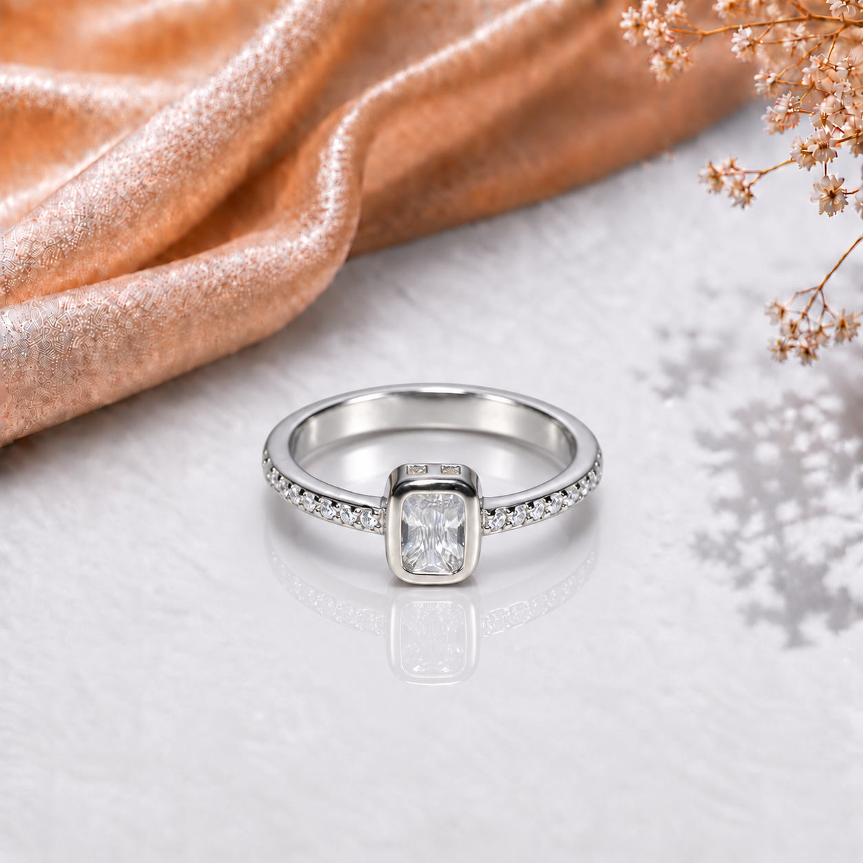 Classic Emerald Ring
